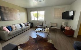 Duplex completo em Curitiba, bairro Cabral - pet friendly